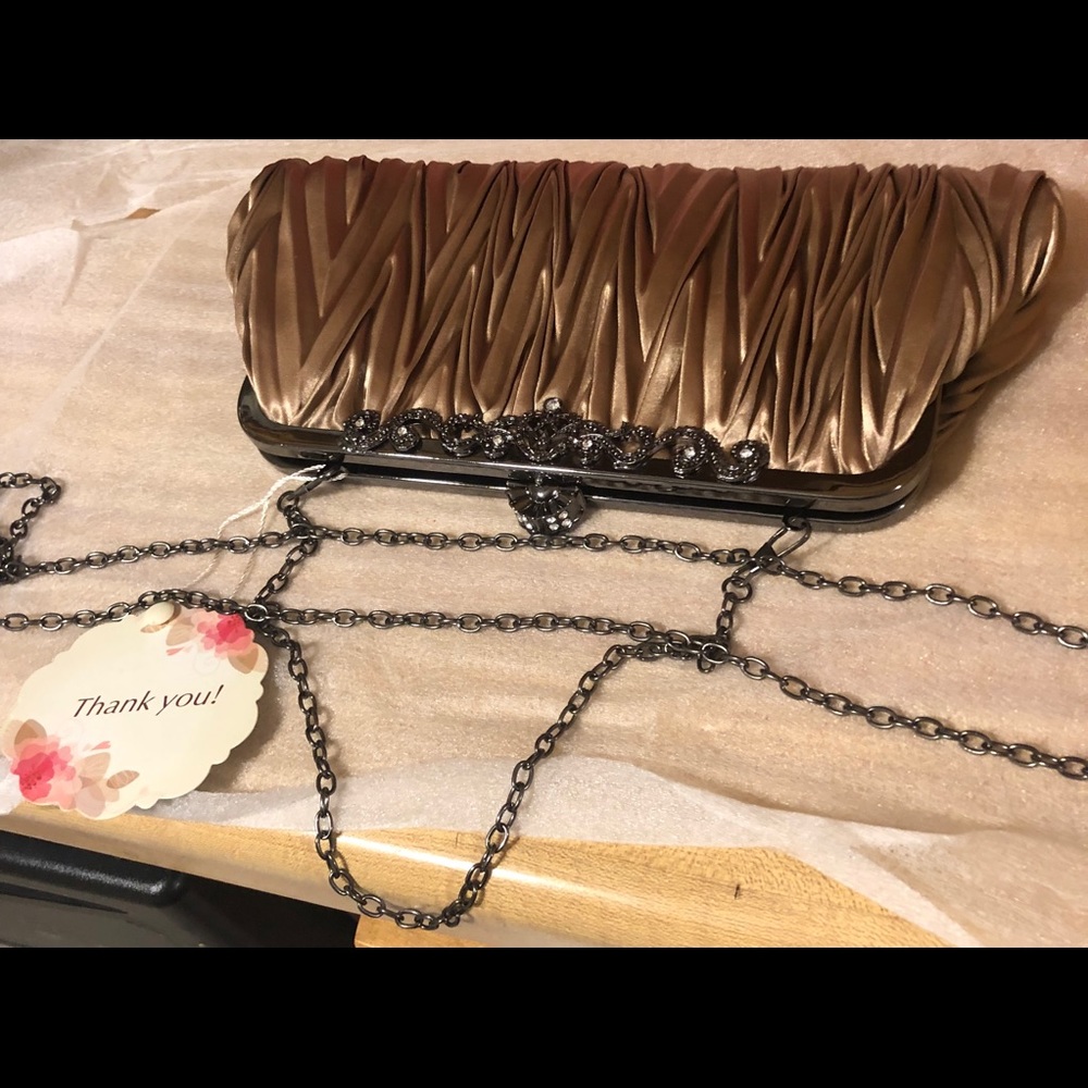 Gold colored event purse - Picture 5 of 5